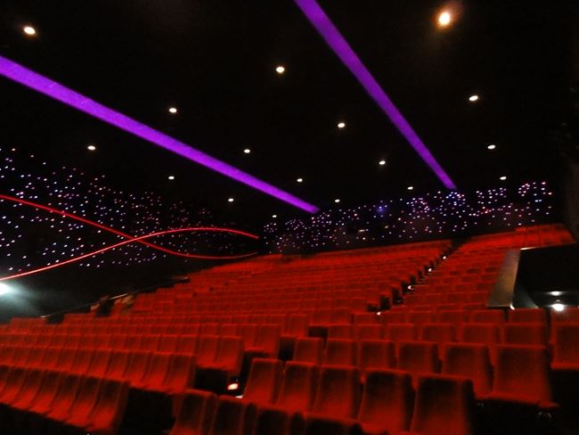 大阪 梅田 なんばのおすすめ映画館を紹介 スクリーンや見やすい座席 アクセスの情報も ナガの映画の果てまで